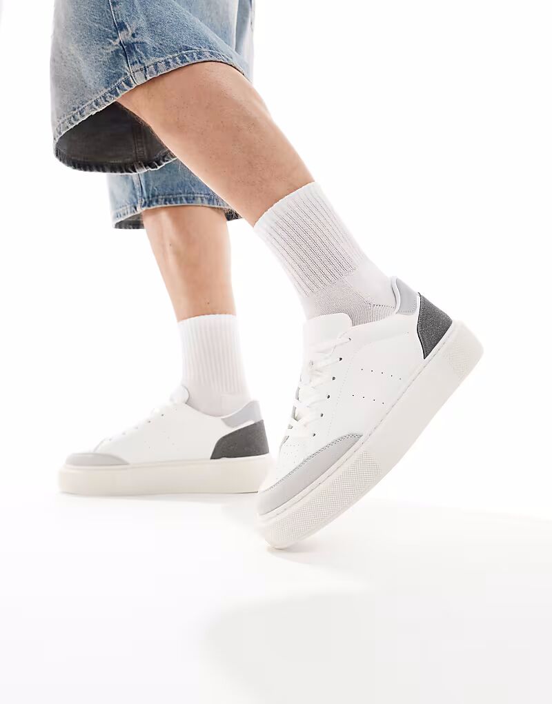 Кроссовки Jack & Jones из замши в белом с серым цвете — фото 3