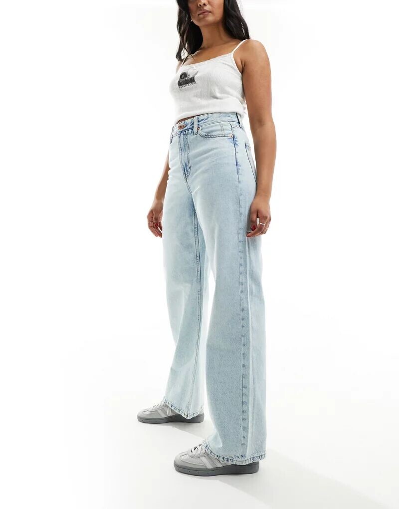 

Светло-голубые свободные джинсы прямого кроя River Island