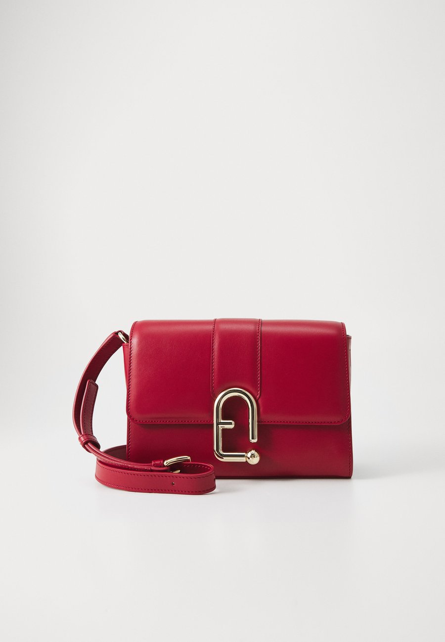 

Сумка кросс-боди Furla URBAN CROSSBODY , Lacca/Red
