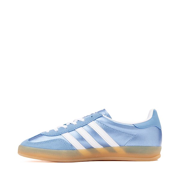 Кроссовки Womens adidas Gazelle Indoor Athletic Shoe, цвет Metallic Blue/White/Gum
