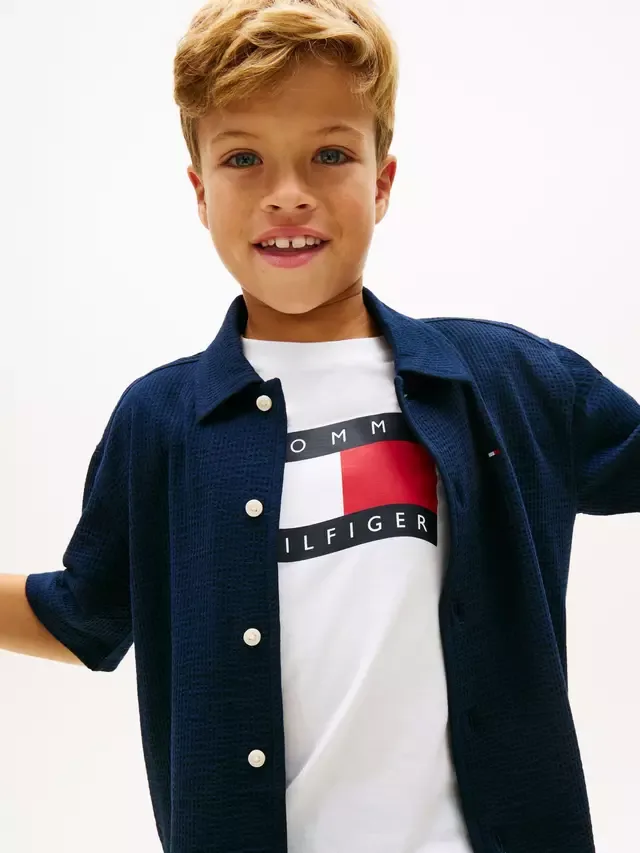 Детская футболка с коротким рукавом из трикотажа сирсакер, темно-синяя Tommy Hilfiger — фото 4