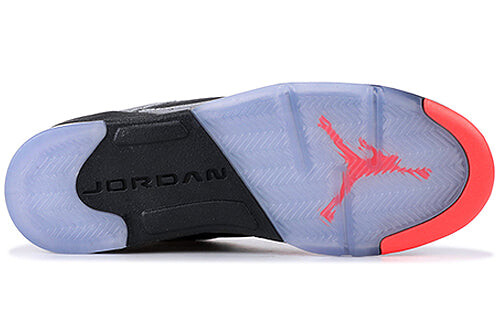 Кроссовки 5 ретро низкие Air Jordan, серебряный — фото 4