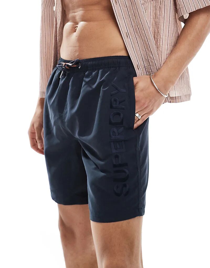 

Плавки-шорты Superdry Premium с вышивкой длиной 17 дюймов темно-синего цвета
