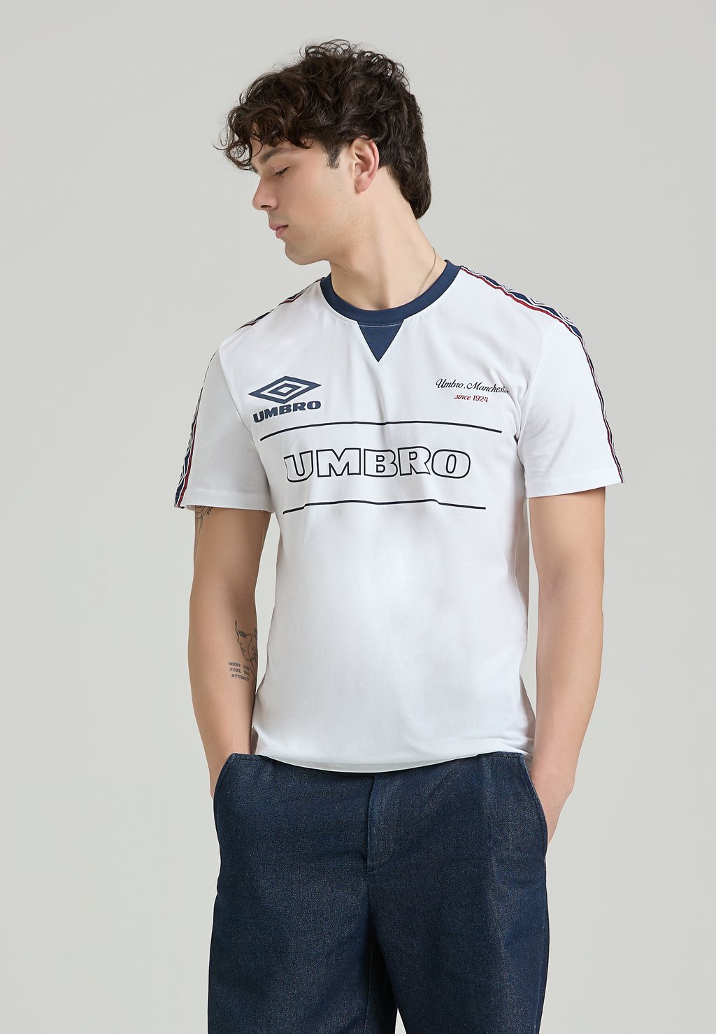 

Футболка с принтом Umbro, белый