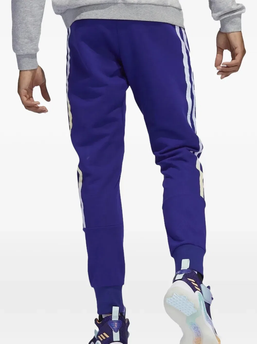 Спортивные брюки Donovan Mitchell в полоску Adidas, фиолетовый — фото 2