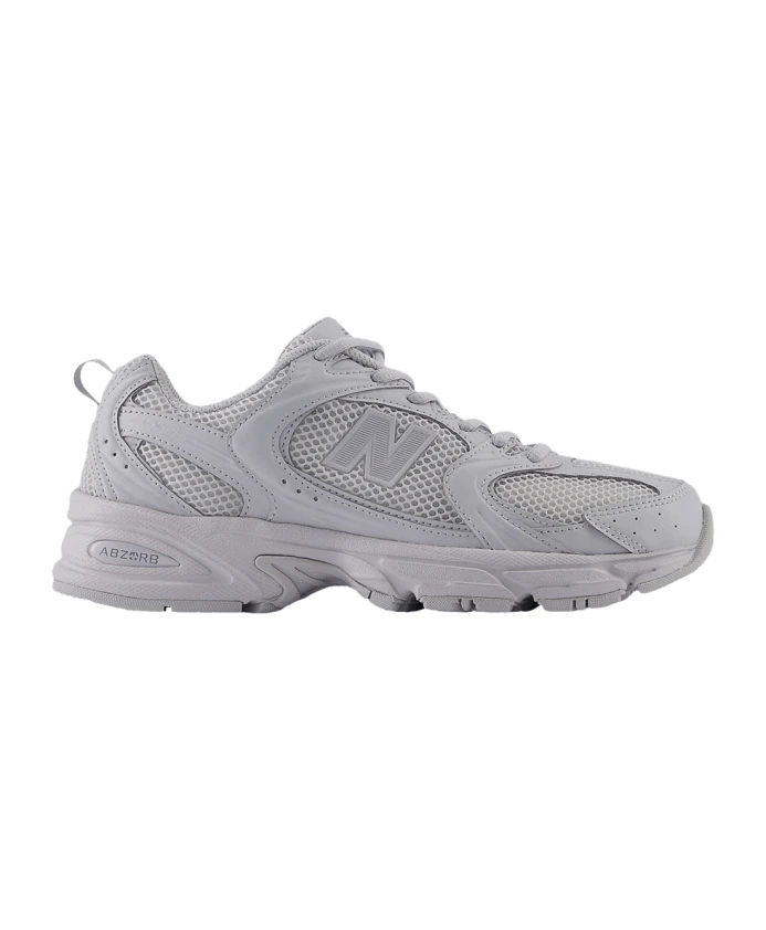 

Кроссовки жемчужно-серого цвета, стильные и удобные. New Balance, серый