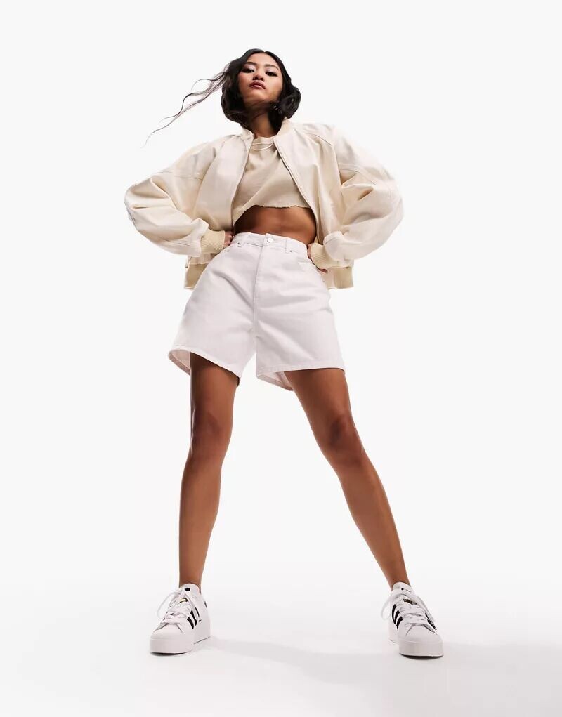 

Бежевые джинсовые шорты ASOS Dad