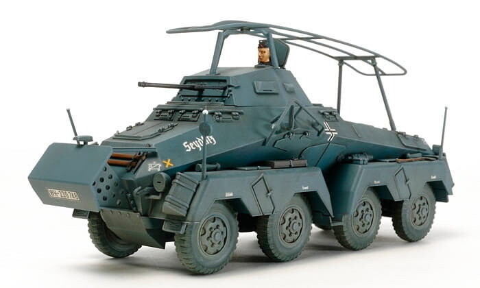 

Немецкий 8-колесный тяжелый бронеавтомобиль Sd.Kfz.232 1:48 Tamiya 32574