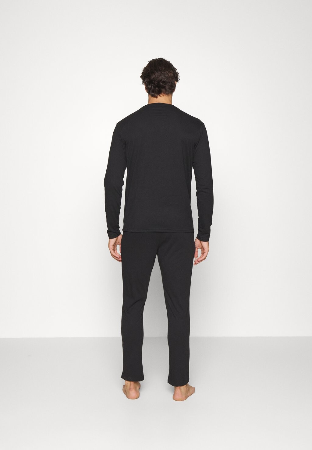 

Пижамный комплект JACBASIC LABEL TEE AND PANTS Jack & Jones, черный