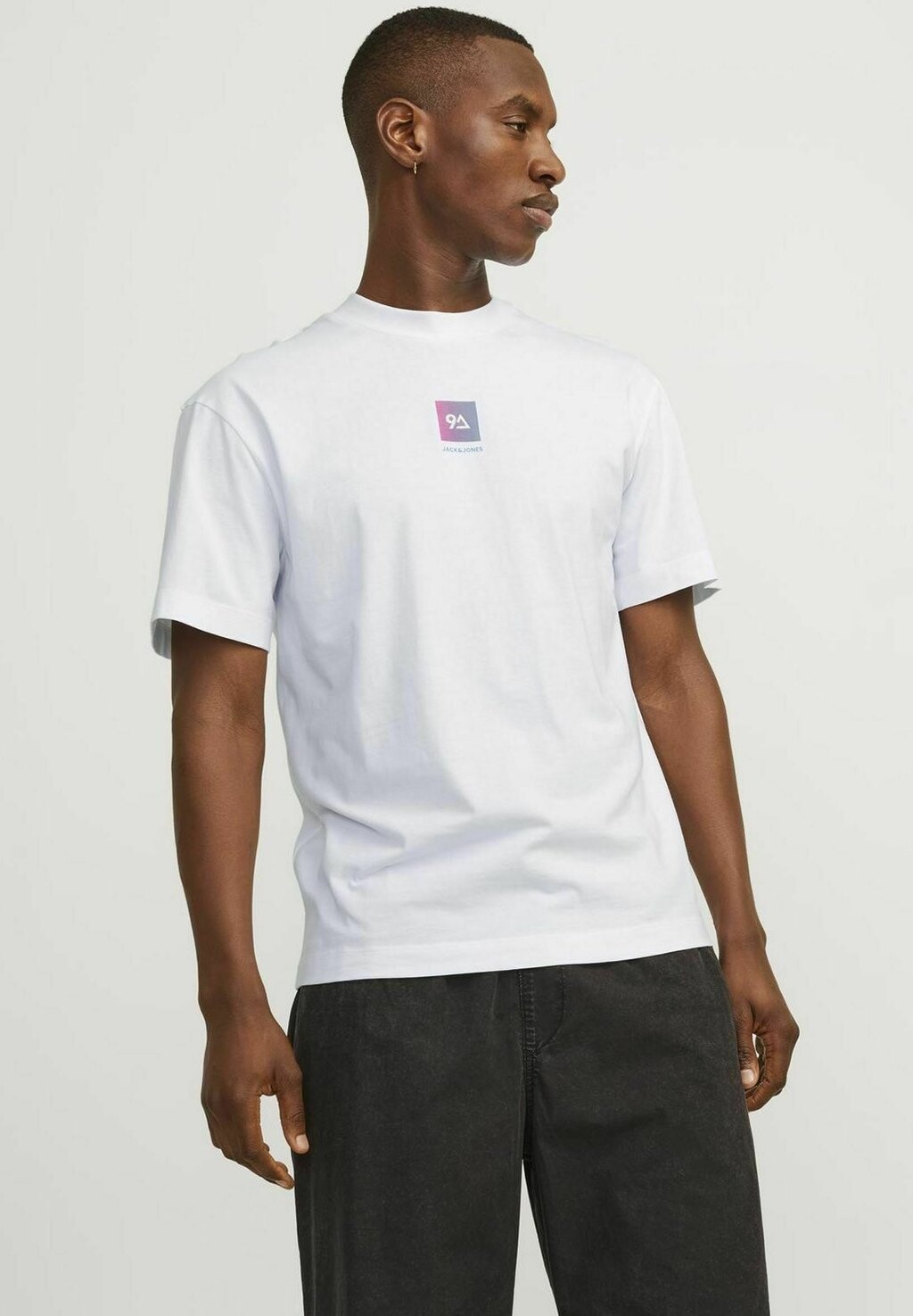 

Принт на футболке JCOBEECH LOGO TEE CREW NECK Jack & Jones, белый