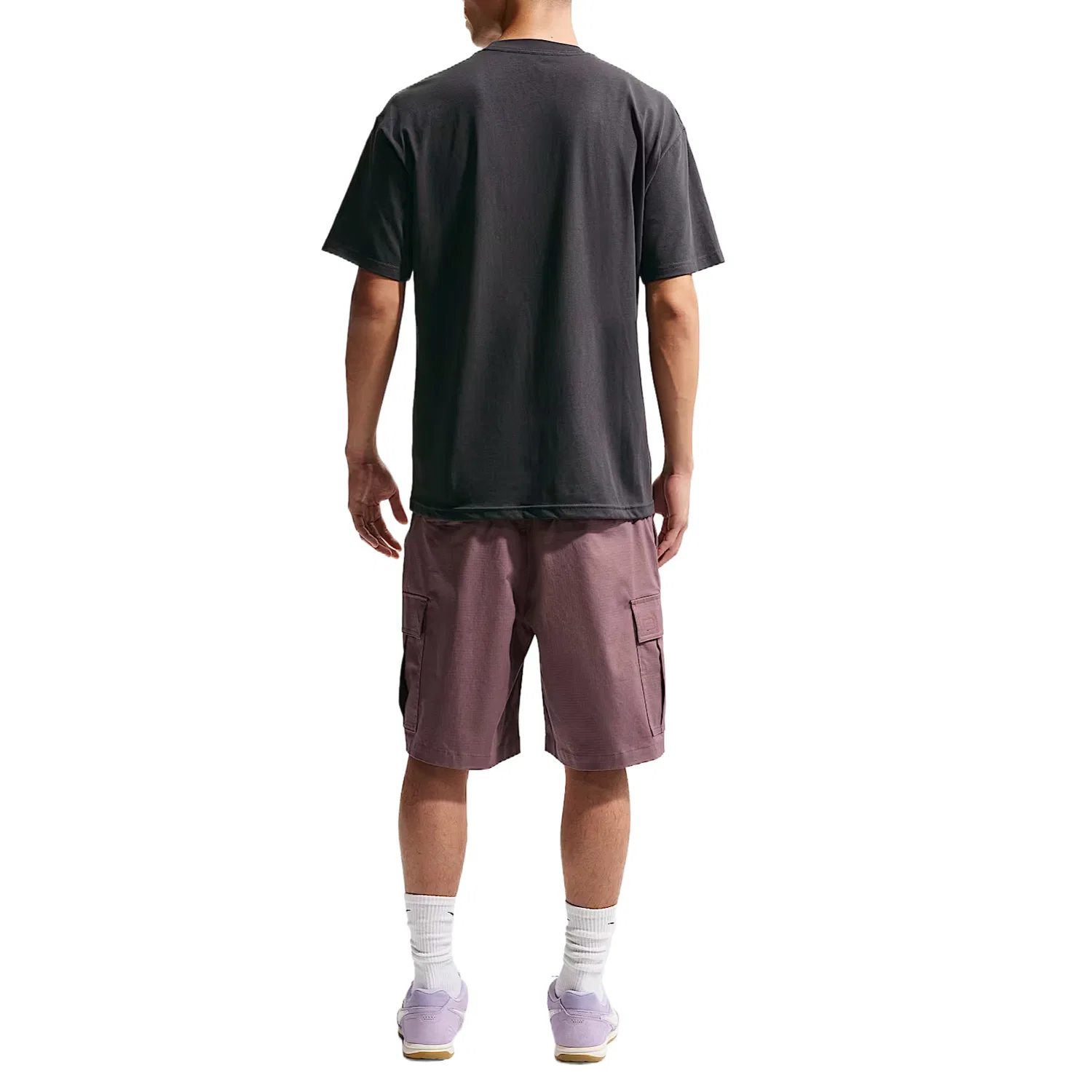 Футболка Sportswear мужская, темно-черная, с круглым вырезом Nike, Dark Black — фото 3