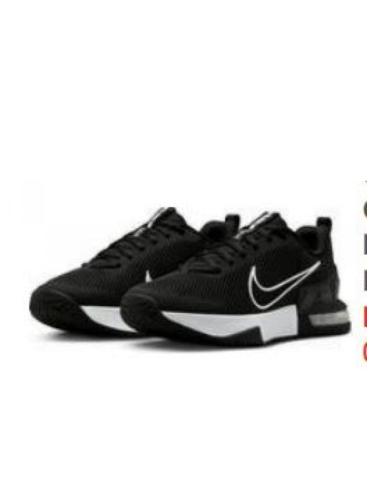 

Кроссовки на шнуровке Nike, черный