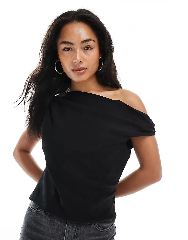 

Топ с открытыми плечами из лиоцелла ASOS DESIGN черного цвета