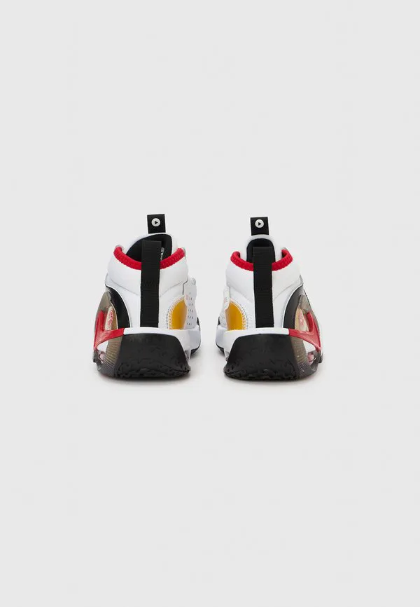 Баскетбольные кроссовки air zoom crossover 2 унисекс Nike Performance, White/University Red/Gold-Coloured/Black — фото 3