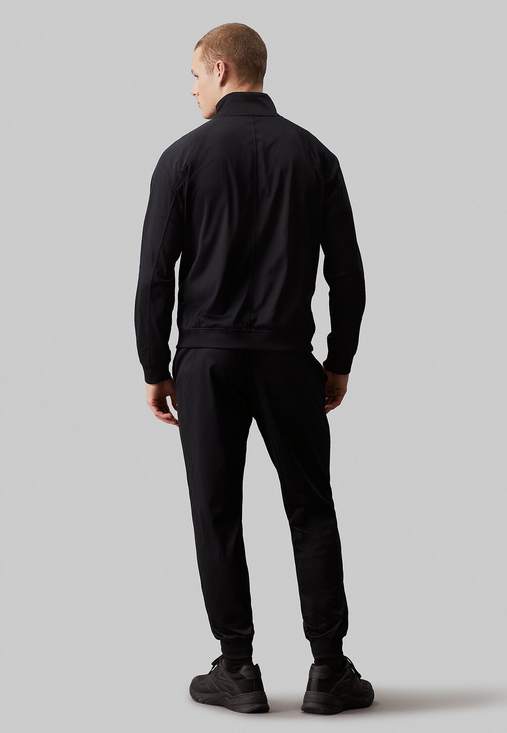 

Спортивный костюм 2-PIECE Calvin Klein, черный