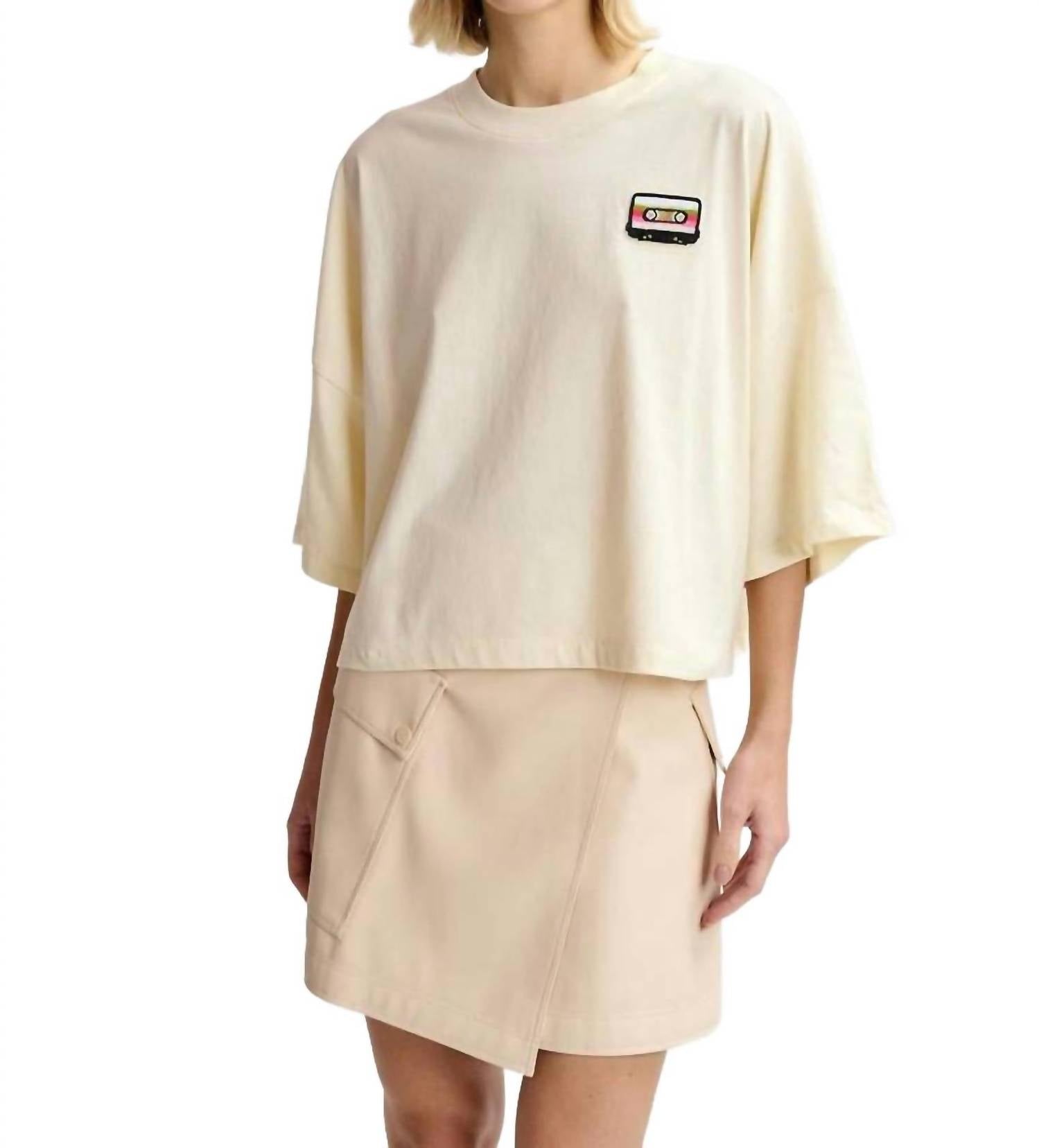 

Глицин Вышитая Боксовая Футболка в цвете офф-уайт ESSENTIAL ANTWERP, кремовый