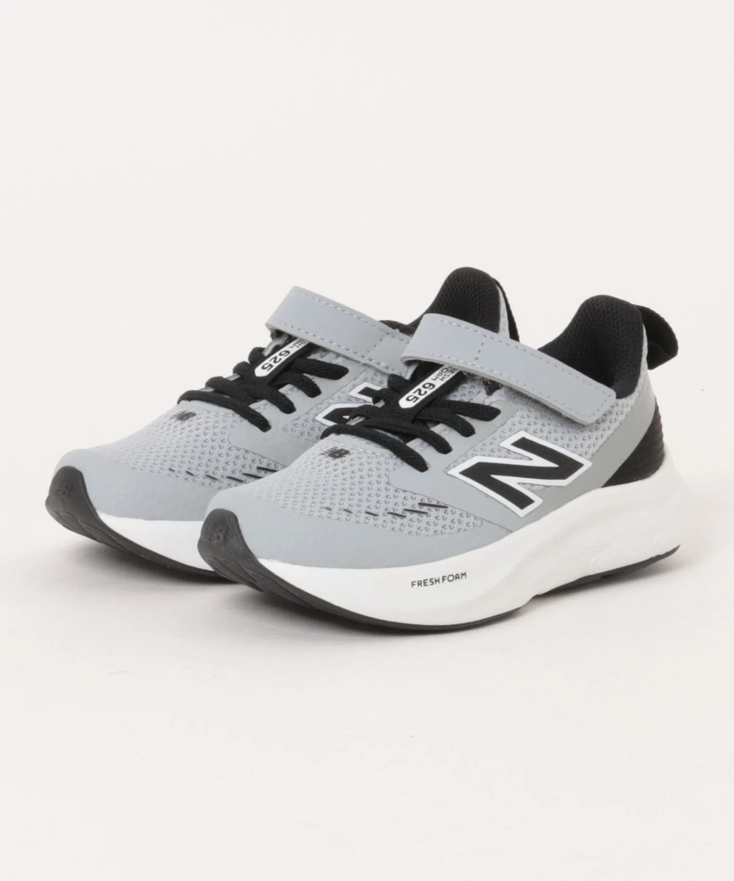 Детские кроссовки New Balance P625