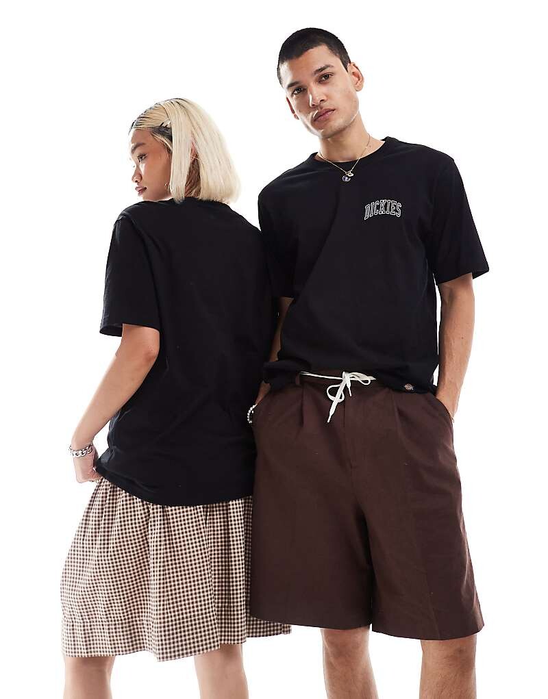 

Черно-фиолетовая футболка Dickies – Aitken – с логотипом на левой груди