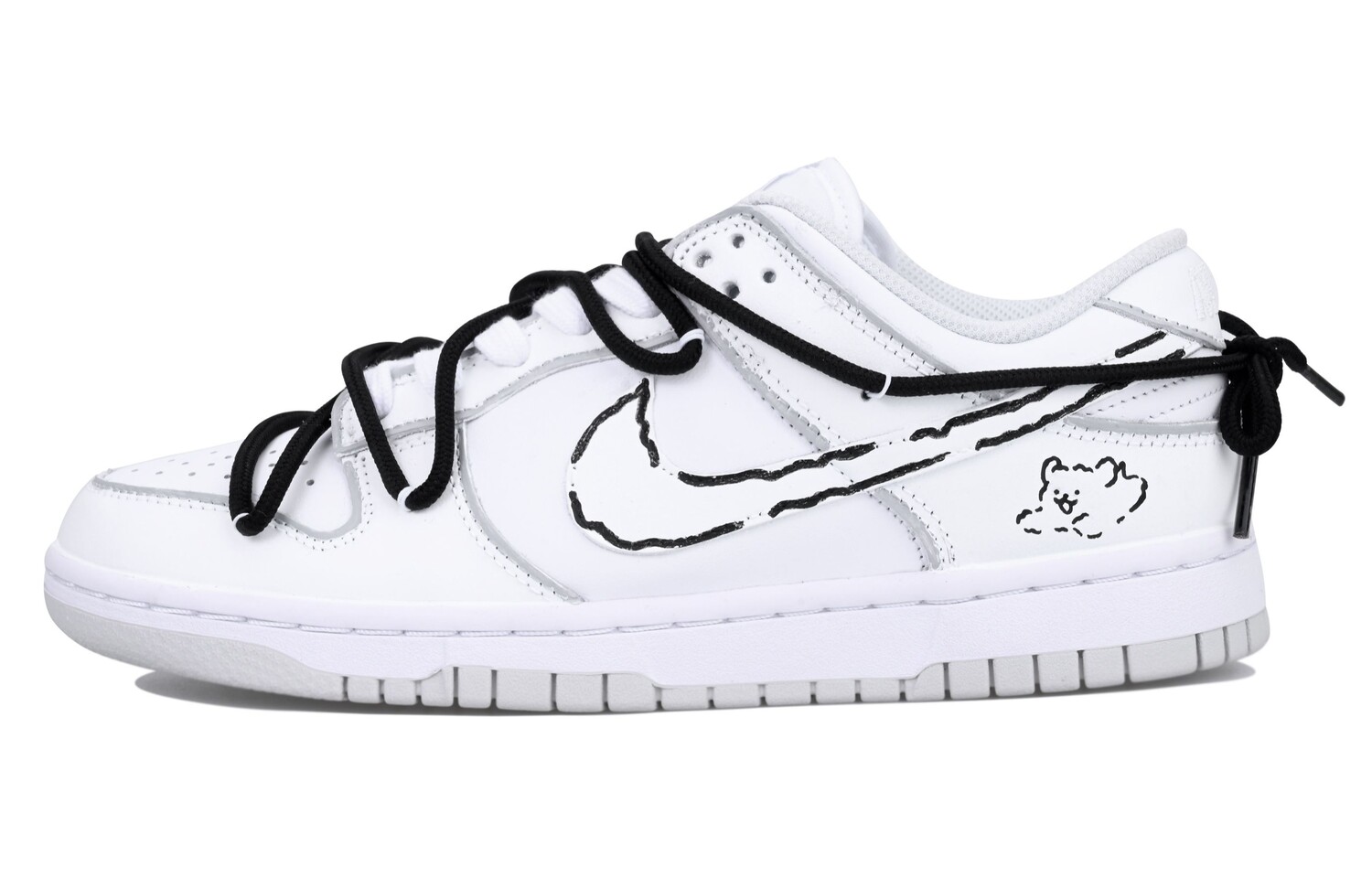 

Женские кроссовки для скейтбординга Nike Dunk, White