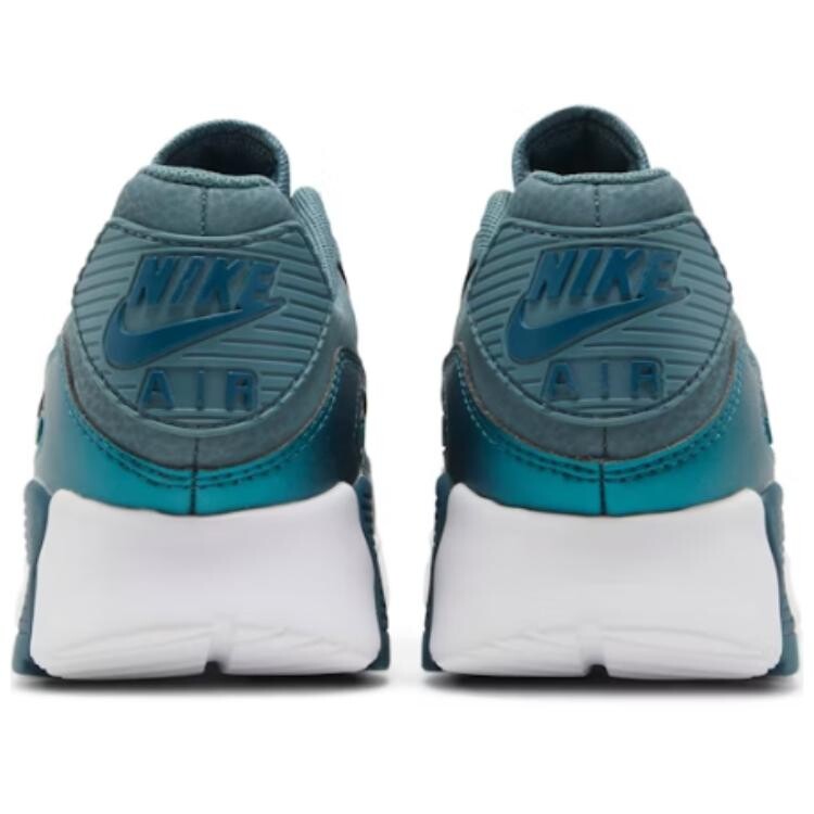 Кроссовки Air Max 90 женские с низким верхом зеленые Nike — фото 4