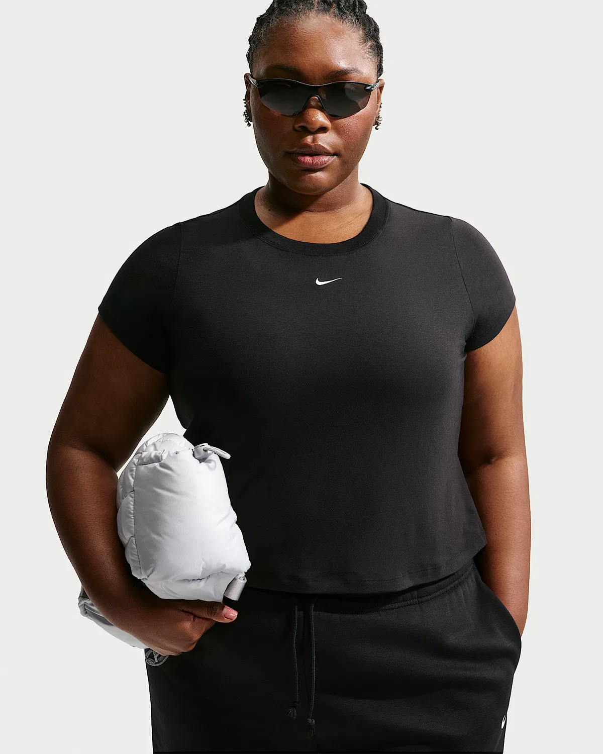 Женская укороченная футболка (плюс сайз) Nike Sportswear Chill Knit, Black/White