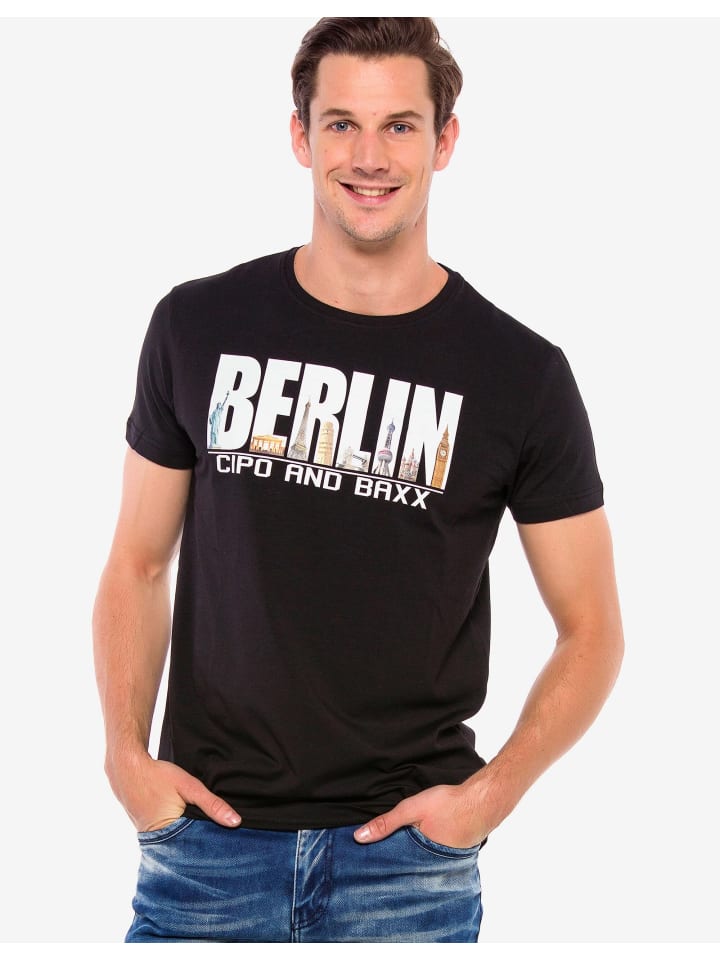 

Футболка с надписью Берлин черного цвета Cipo & Baxx