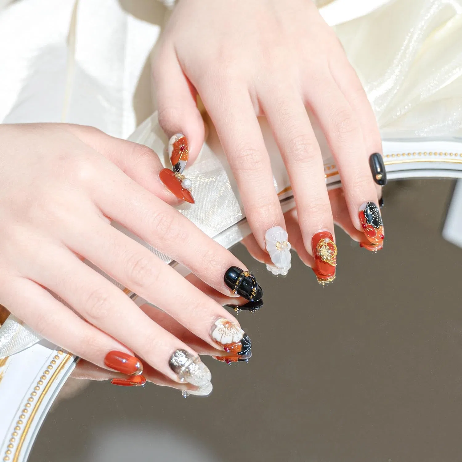 Накладные ногти Sun&Beam Nails, короткие круглые, с ручной росписью Sun&Beam Nails, #216 — фото 2