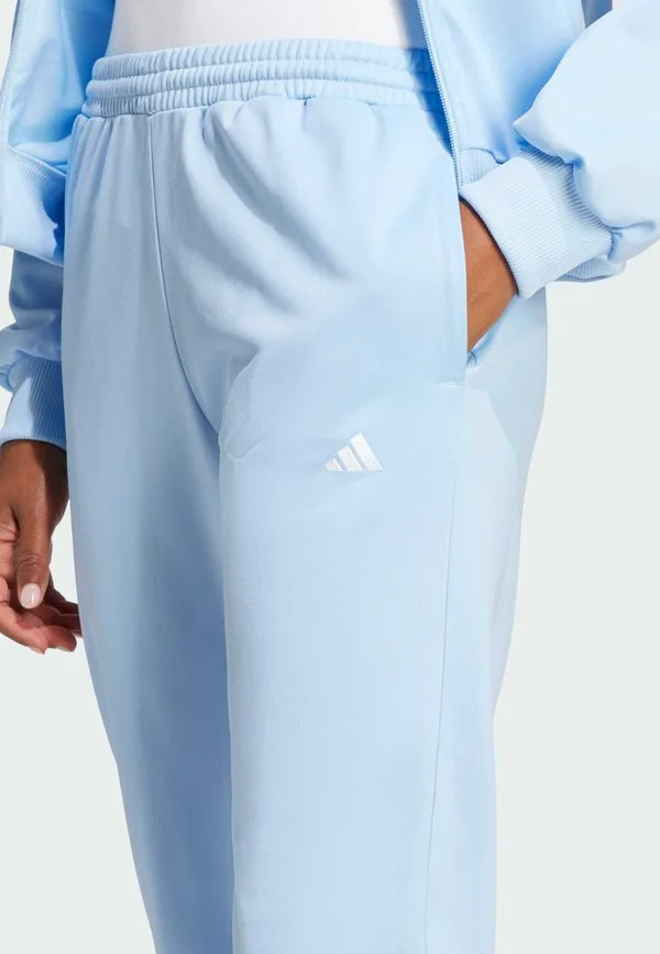 Уютный спортивный костюм Adidas Sportswear, Glow Blue — фото 4