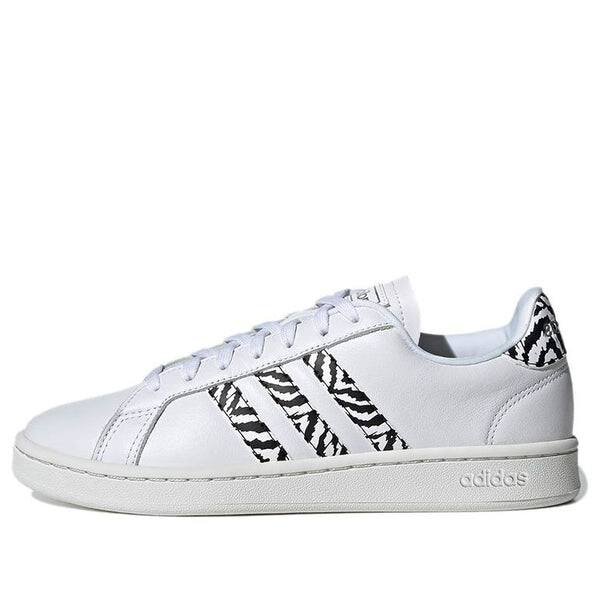 

Кроссовки Adidas, белый