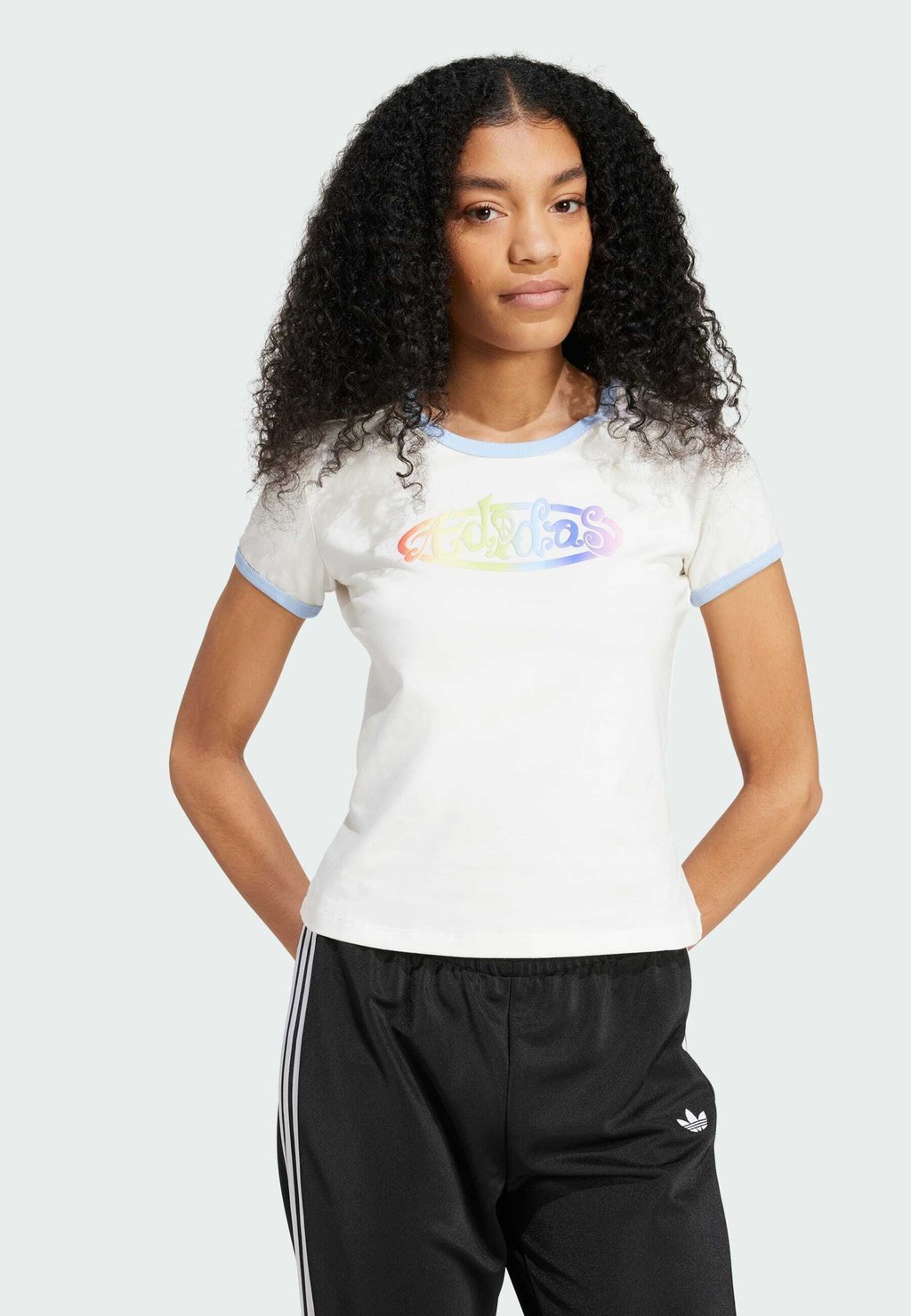 

Футболка с принтом GRAPHIC SLIM TEE Adidas Originals, белый