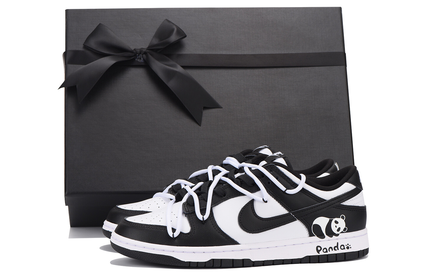 

Кроссовки Nike Dunk Skateboard Shoes Women's Low-Top White