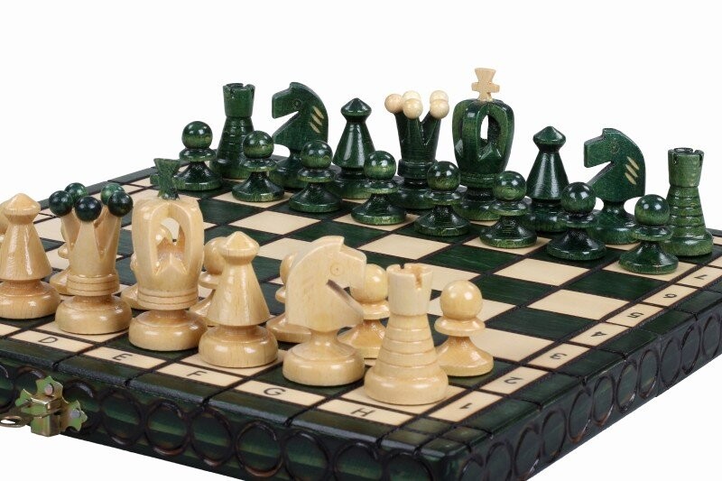 

КОРОЛЕВСКИЕ ШАХМАТЫ МАЛЫЕ, ЗЕЛЕНЫЕ (30х30см) Sunrise Chess & Games