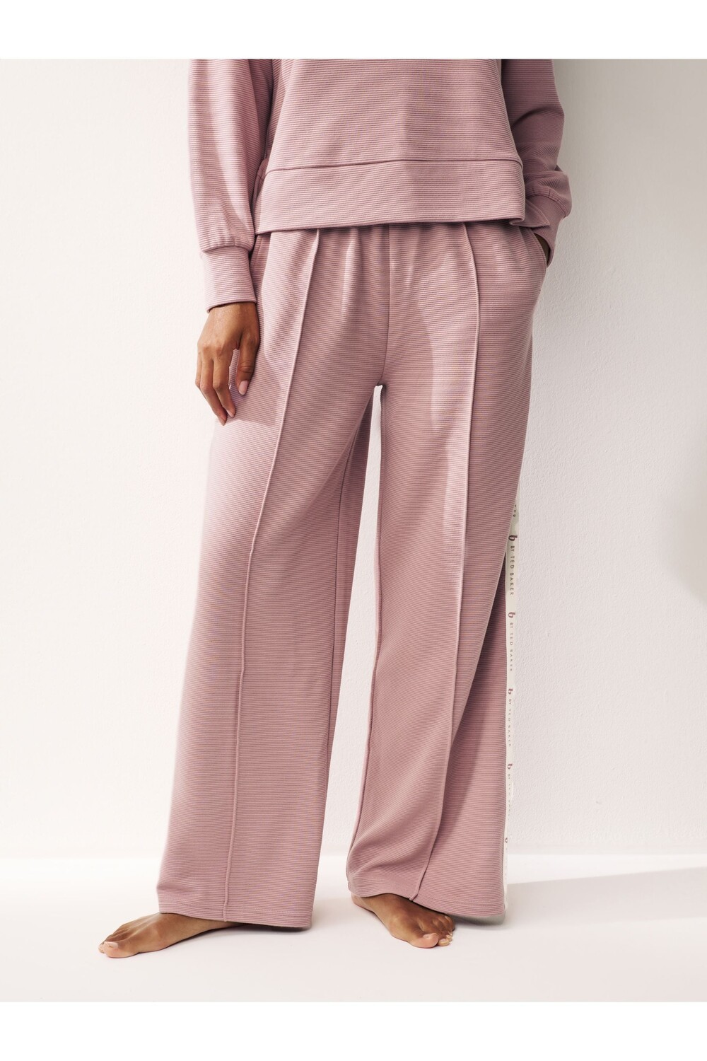 

Ребристые спортивные штаны с широкими штанинами B By Ted Baker, розовый