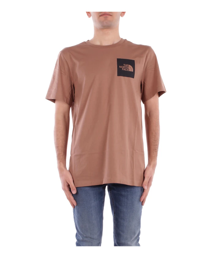 

Коричневая футболка-поло с логотипом на передней части. The North Face, коричневый