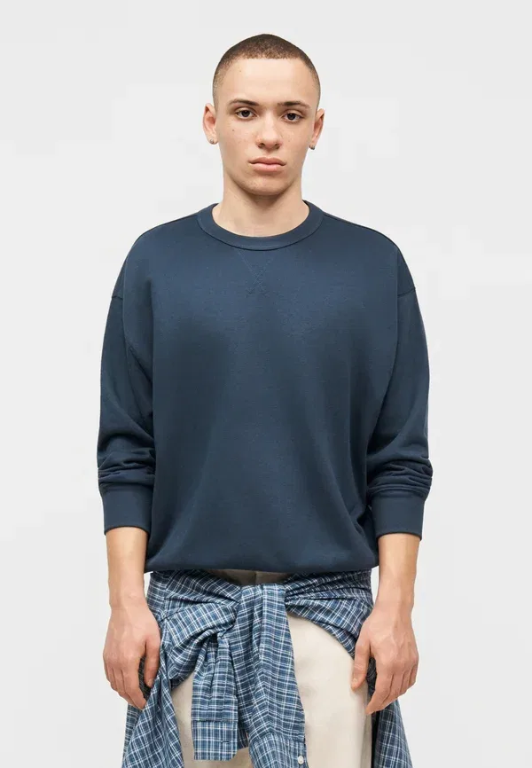 Толстовка с круглым вырезом Gap, модель Boxy crew, цвет винтажный синий