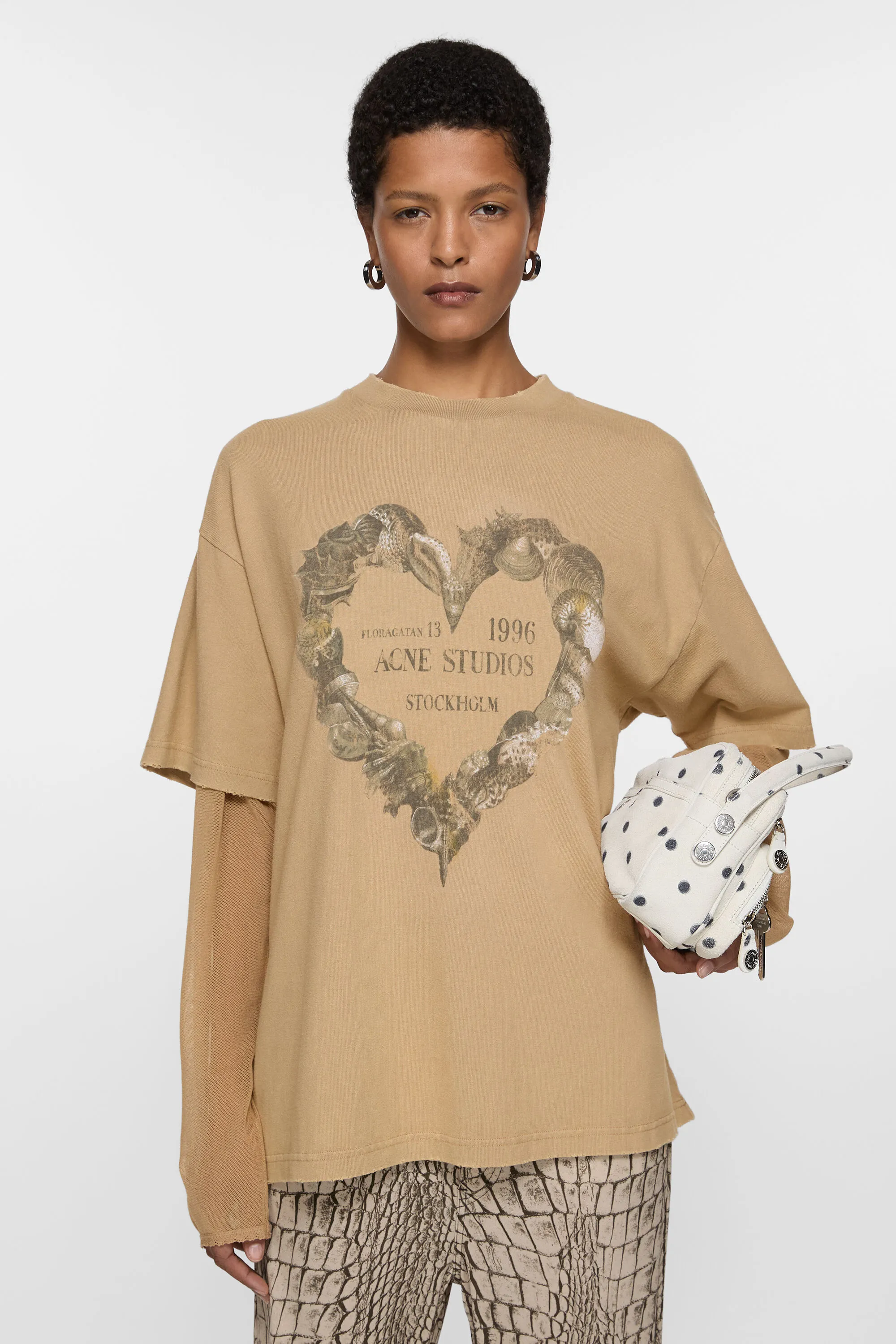 

Футболка с многослойным принтом Acne Studios, Sand beige