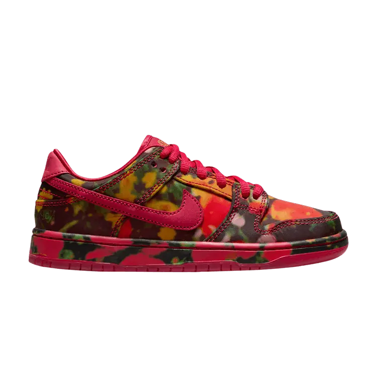 

Кроссовки Nike The Wizard of Oz x Dunk Low SB PS Poppy Field, красный