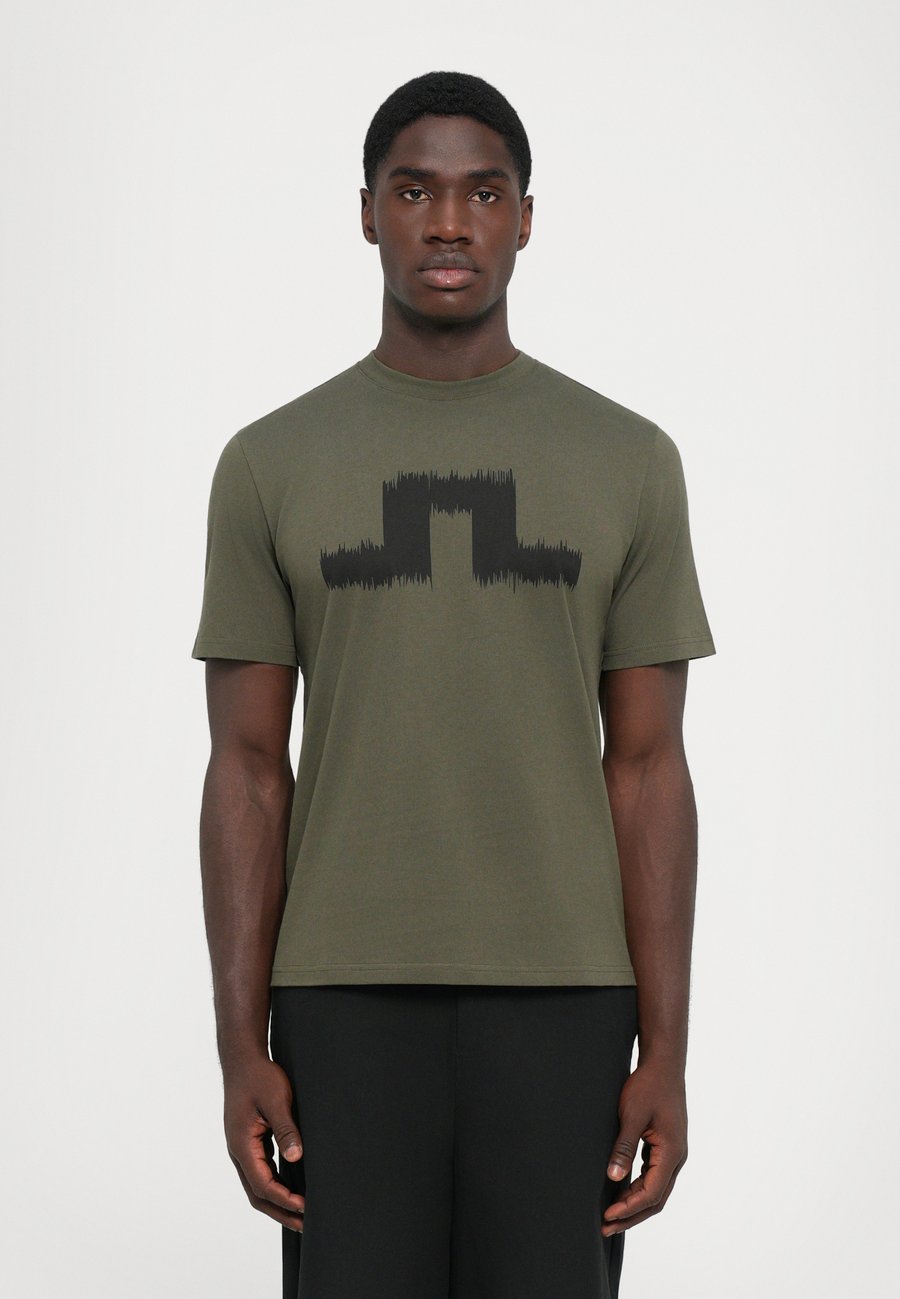 

Футболка J.LINDEBERG PARCIE SEASONAL TEE, Forest Green/Dark Green