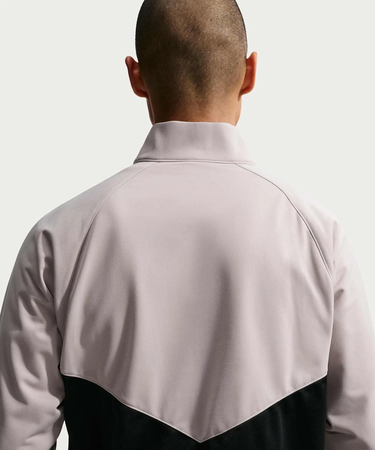 Мужской спортивный костюм Nike Windrunner из полиэстеровой трикотажной ткани (верх и низ) IF1624-011, черный. — фото 3