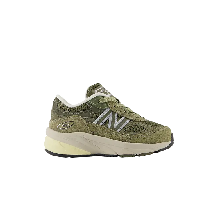 

Кроссовки New Balance Teddy Santis x 990v6 Toddler, зеленый