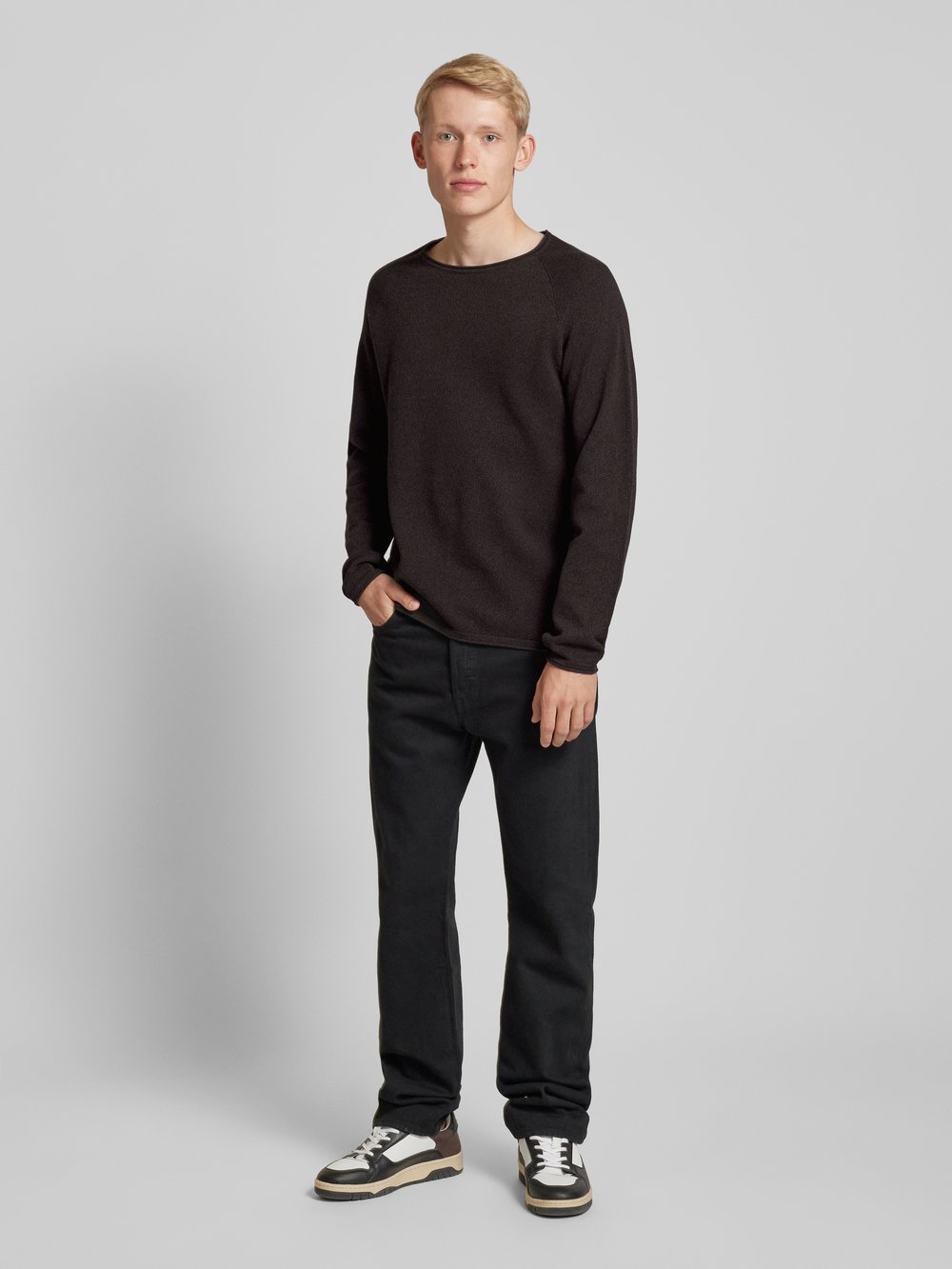 

Вязаный свитер с круглым вырезом модель 'EHILL' Jack & Jones, темно-коричневый