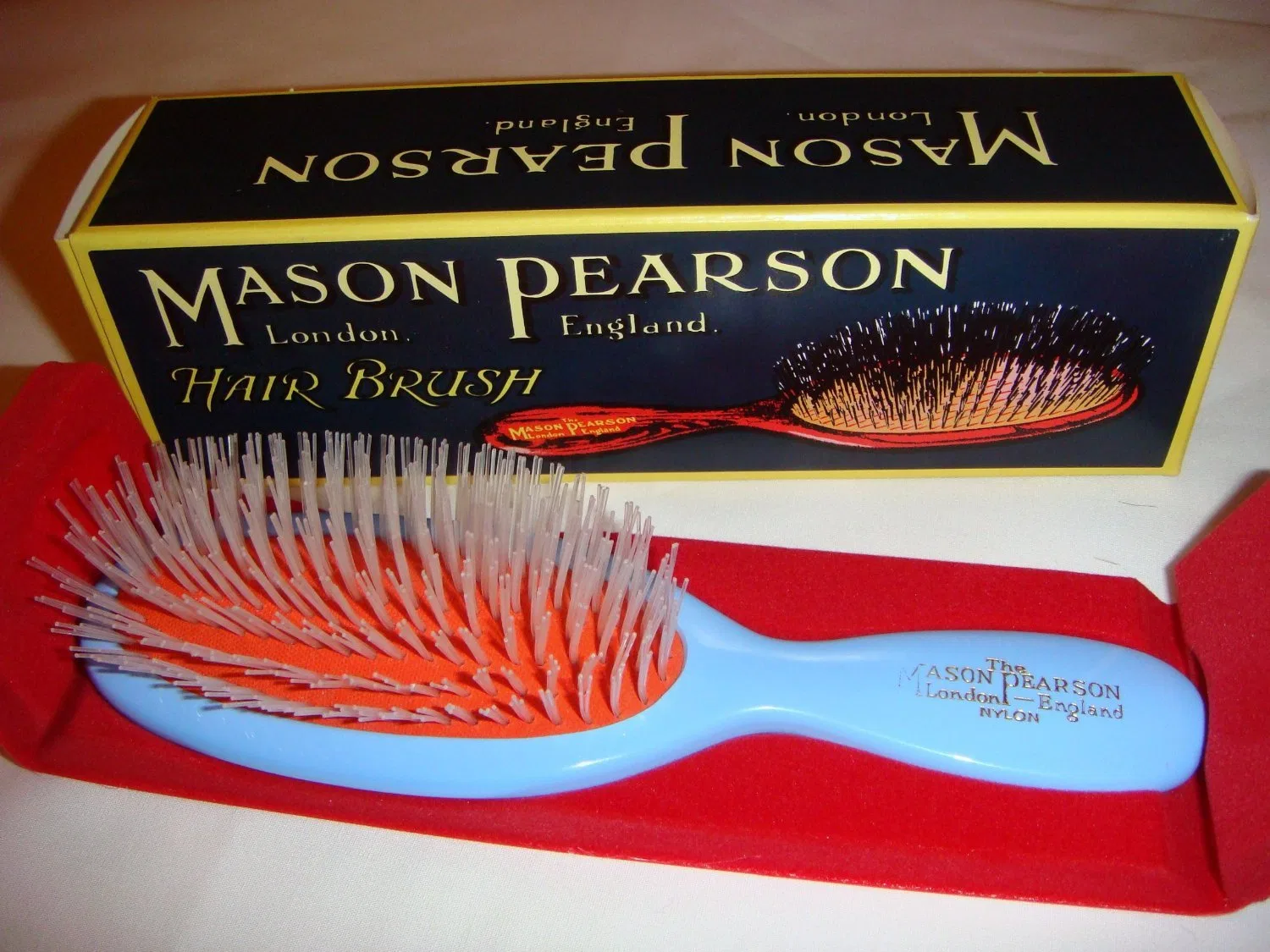 Нейлоновая карманная щетка для волос «N4» от Mason Pearson Mason Pearson, Pink — фото 3