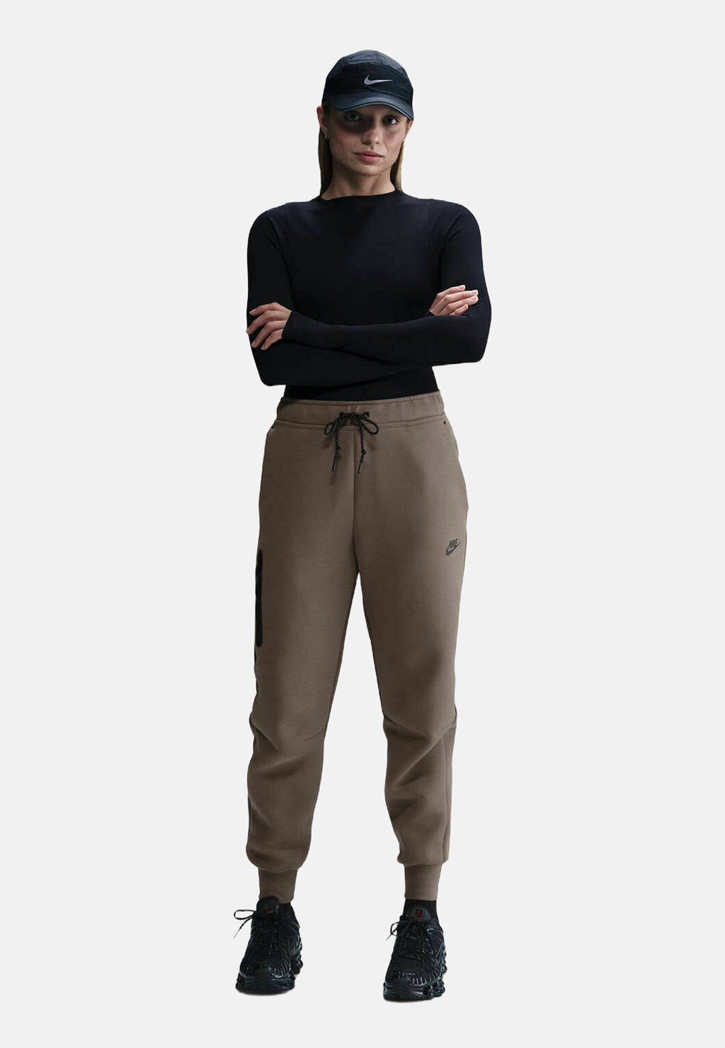 

Спортивные штаны TCH JGGER Nike Sportswear, светло-коричневый