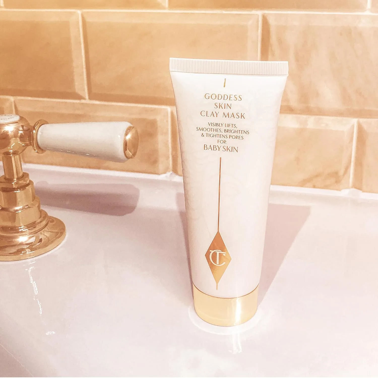 Маска для лица Charlotte Tilbury — Глиняная Goddess Skin Clay Mask - сужающая поры и увлажняющая глиняная с витамином С и, 72.01 г — фото 3