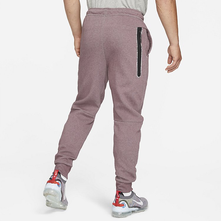Брюки Nike Sportswear Tech Fleece Tapered Jogger Pants 'Dark Wine' — фото 2