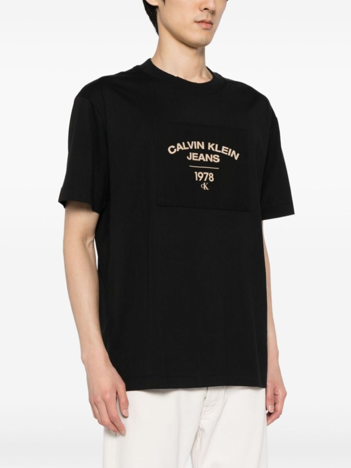 

Calvin Klein футболка с логотипом, черный