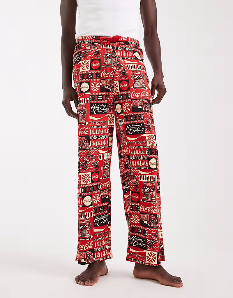 

Рождественские брюки Coca Cola красного цвета Asos Design