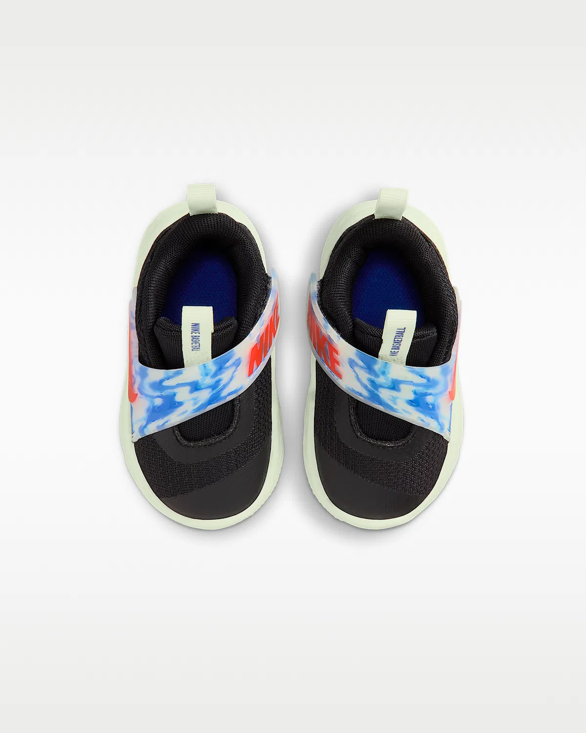 Детские кроссовки Nike Team Hustle D 12, Black/Game Royal/Volt Tint/Bright Crimson — фото 4