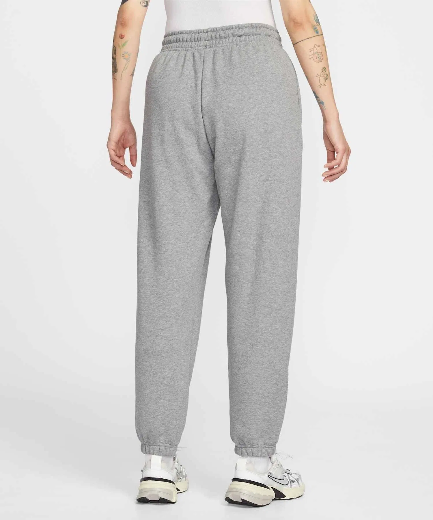 Женские флисовые брюки с высокой талией и свободным кроем Nike Sportswear IQ3941-063, цвет «Карбоновый меланж» — фото 4