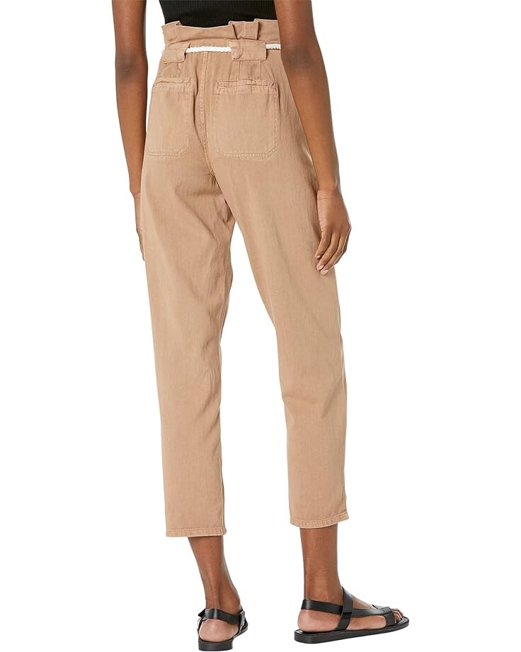 

Брюки Blank NYC Paperbag Pants with Patch Pockets and Rope Belt in Suntan, цвет Suntan